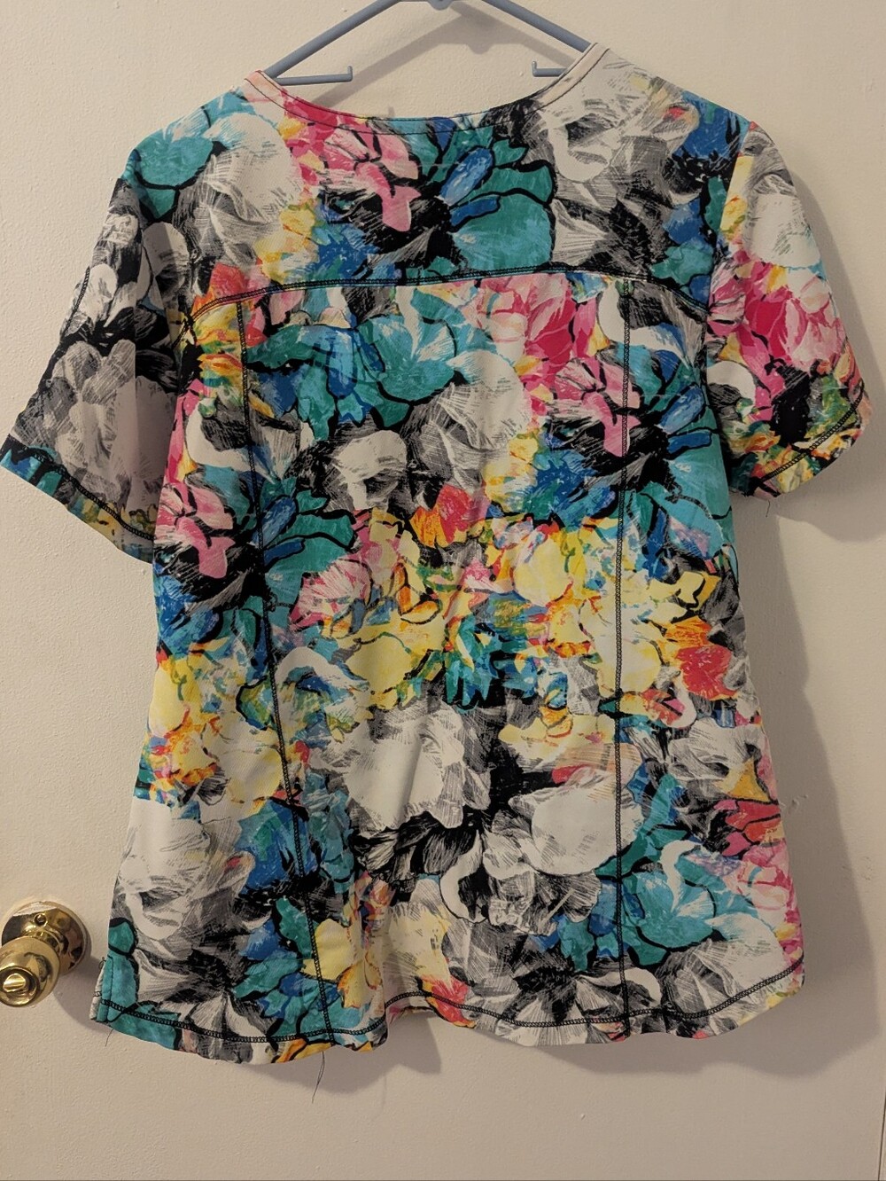 Colorful Abstract Floral Scrub Top - Picture 6 of 6